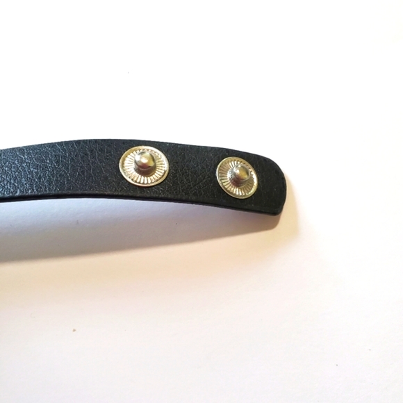 Solid Black Choker Goth Punk Silver Spikes Chains Adjustable Strap/Size Necklace - Picture 4 of 4